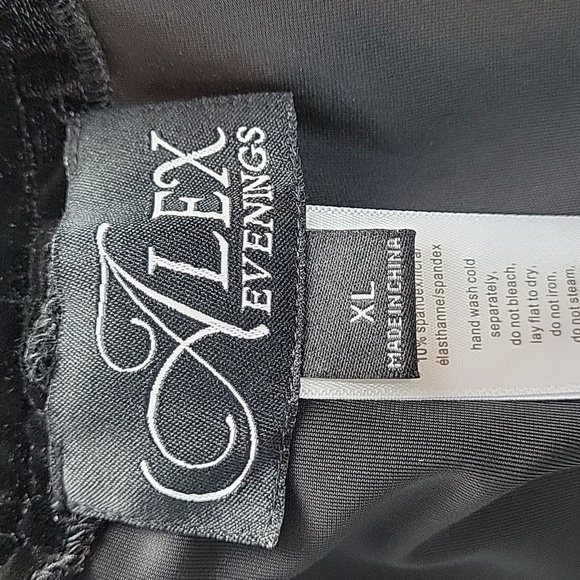 Alex Evenings Black Stretch Velvet Wide Leg Pants - Picture 4 of 7